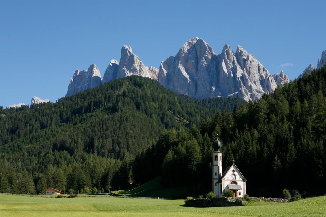 Hotel Ranuimuellerhof Funes  Buitenkant foto