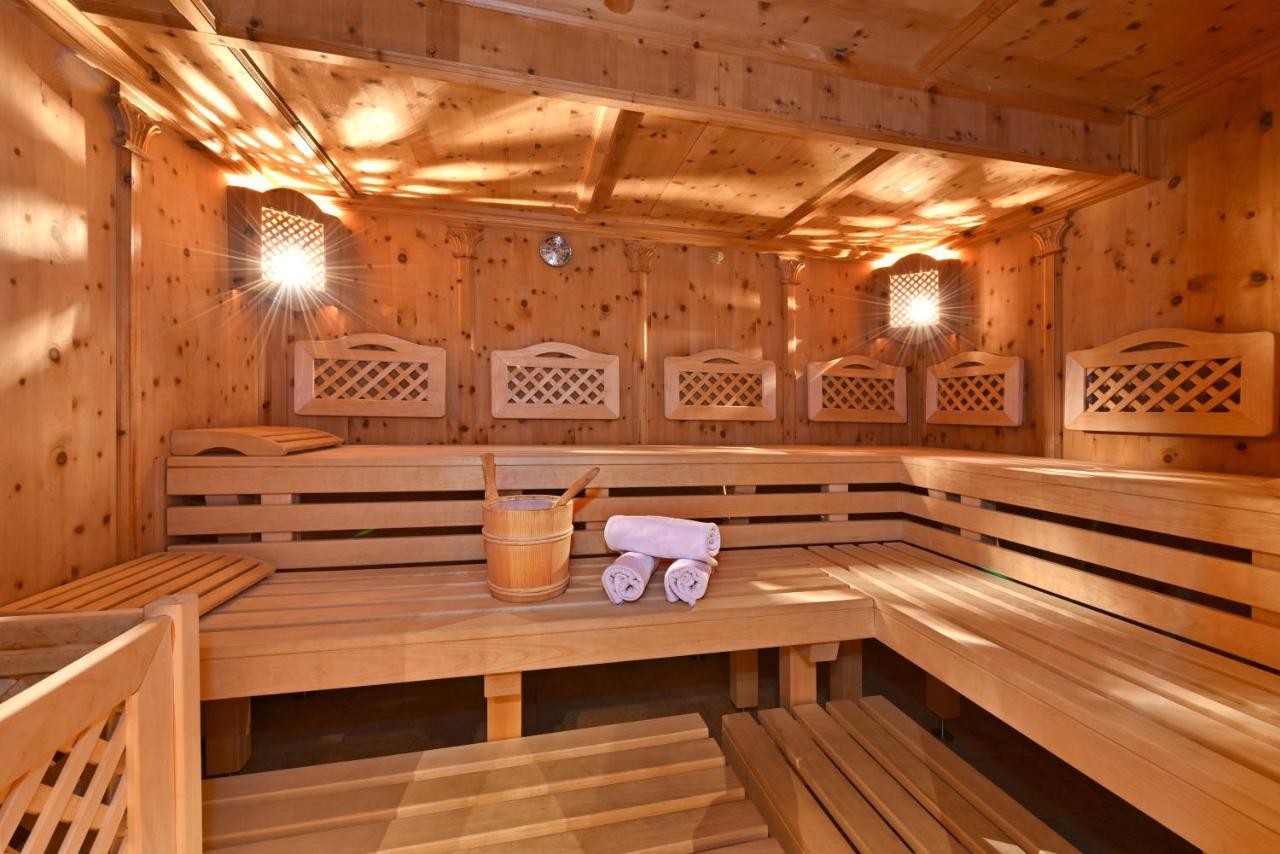 Hotel Ranuimuellerhof Funes  Buitenkant foto
