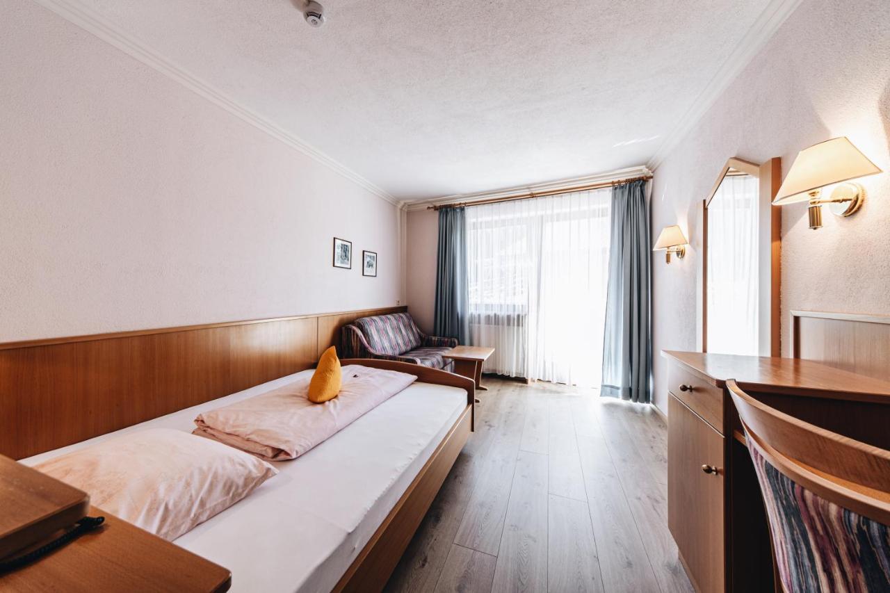 Hotel Ranuimuellerhof Funes  Buitenkant foto