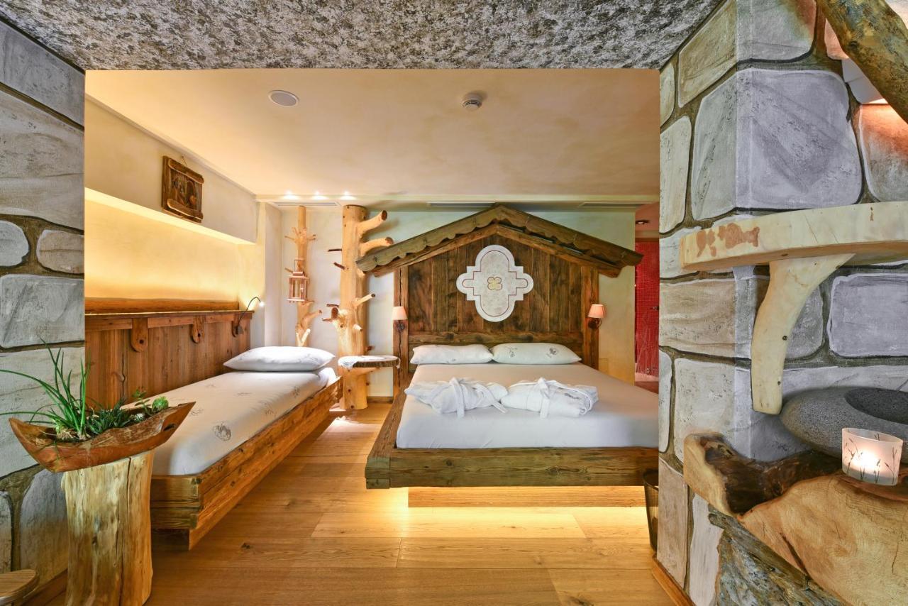 Hotel Ranuimuellerhof Funes  Buitenkant foto